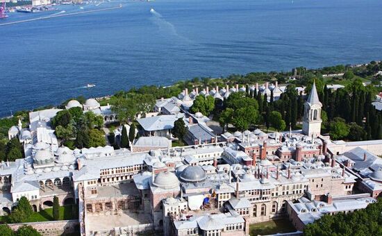 İSTANBUL TARİHİ YARIMADA TOPKAPI-AYASOFYA-YEREBATAN-SULTANAHMET-GÜLHANE TURU 26 EKİM 2024