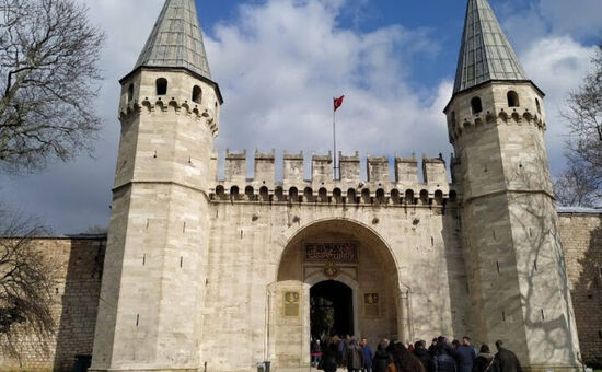 İSTANBUL TARİHİ YARIMADA TOPKAPI-AYASOFYA-YEREBATAN-SULTANAHMET-GÜLHANE TURU 9 KASIM 2024