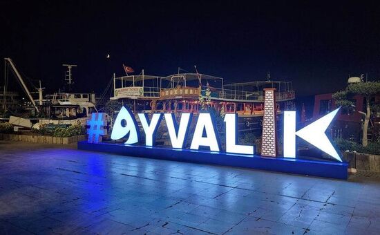 GÜNÜBİRLİK AYVALIK,ŞEYTAN SOFRASI ve CUNDA ADASI TURU 26 NİSAN 2025