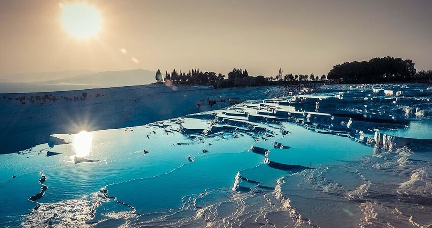 PAMUKKALE VE KULADOKYA TURU 9-11 MAYIS 2025