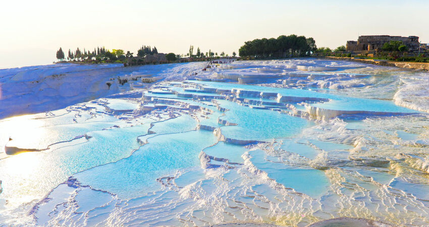 PAMUKKALE VE KULADOKYA TURU 9-11 MAYIS 2025