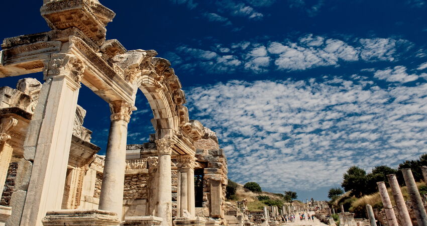 KUŞADASI-ŞİRİNCE-MERYEMANA-EFES ANTİK KENTİ VE İZMİR TURU 01-03 AĞUSTOS 2025