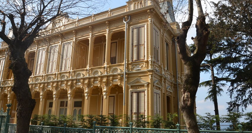 GÜNÜBİRLİK ÖZEL TEKNE İLE İSTANBUL ADALAR  (BÜYÜKADA-HEYBELİADA) VE EMİNÖNÜ TURU 07 EYLÜL 2025