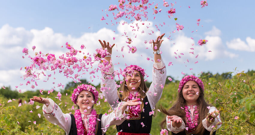 GÜNÜBİRLİK BULGARİSTAN KAZANLIK GÜL FESTİVALİ VE STARA ZAGORA(ESKİ ZAĞRA) TURU 01 HAZİRAN 2025