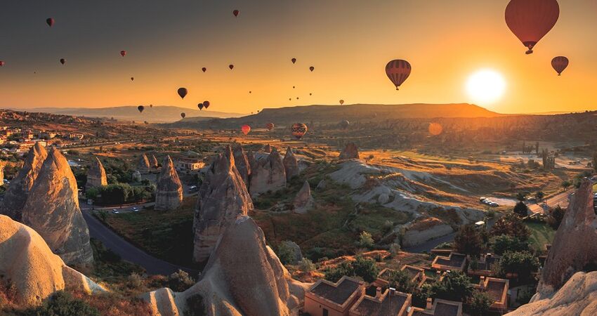 SEVGİLİLER GÜNÜNE ÖZEL KAPADOKYA TURU 13-15 ŞUBAT 2026