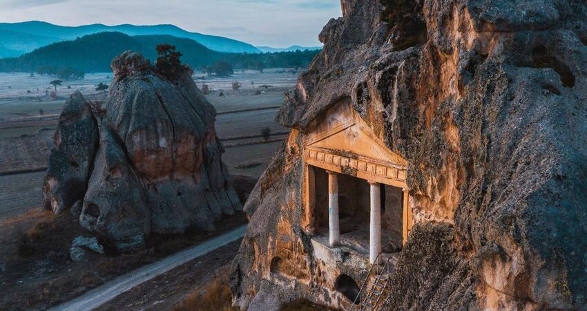 ESKİŞEHİR ve FRİG VADİSİ TURU 09-10 MAYIS 2026