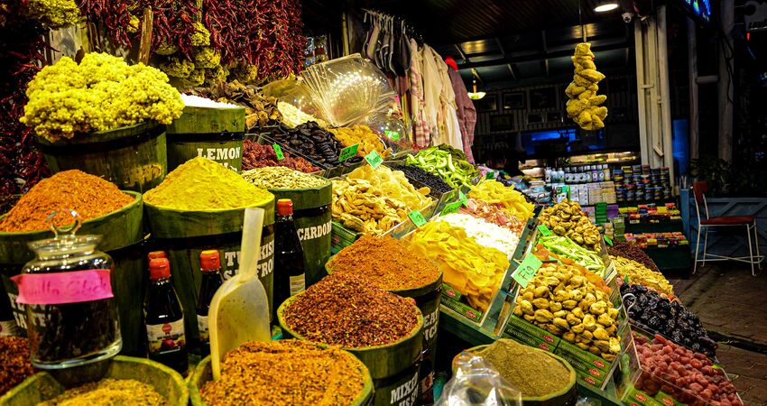 RAMAZANA ÖZEL İSTANBUL ve TEKNEDE İFTAR YEMEKLİ BOĞAZ TURLARI