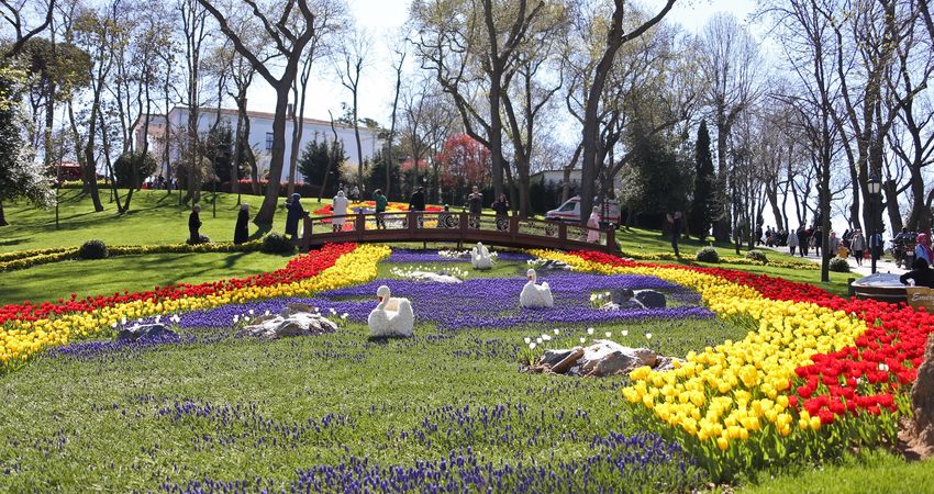 EMİRGAN LALE BAHÇELERİ-ORTAKÖY-EYÜP SULTAN-PİERRE LOTİ TURU 2 MAYIS 2026